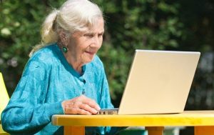 کامپیوتر و بازی فکری سالمندان